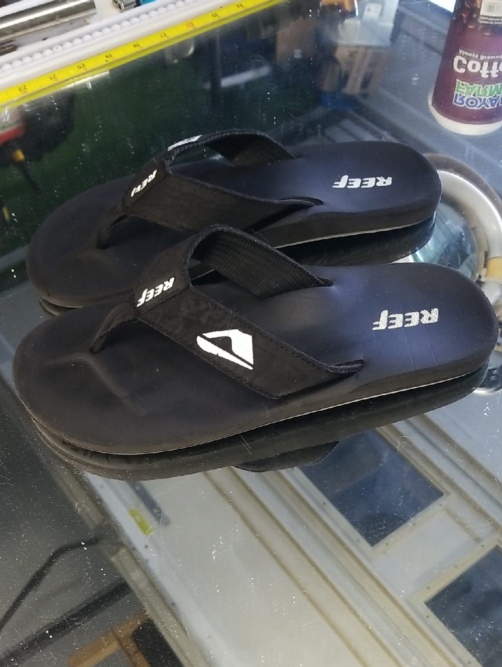 Womens 9 Reef Black Double-Layer Foam Flip Flops.